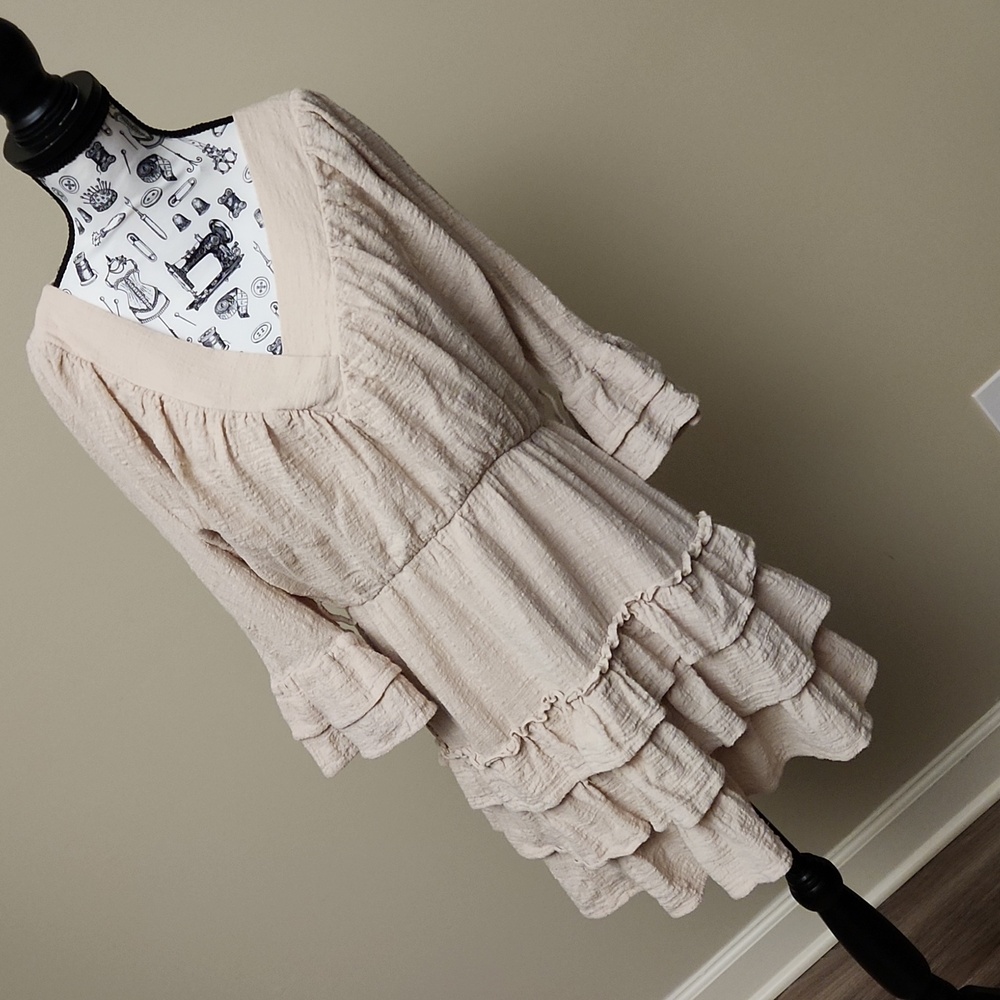 Andree By Unit V Neck Bell Sleeve Cinched Waist Tiered Ruffle Babydoll Dress